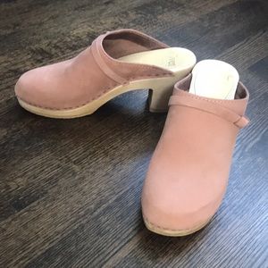 Sven clog size 39 (fits like an 8) worn twice